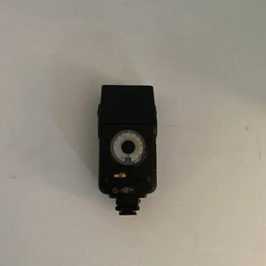 Vintage Minolta Auto 132X Shoe Mount Camera Flash w/Case - Picture 1 of 3
