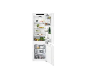 AEG SCE818E5TC Fridge Freezer Integrated 70/30 Frost Free with Fixed Door Fixing - Picture 1 of 6