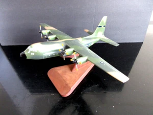 C-130 MAC MILITARY AIRLIFT COMMAND Factory Model - Picture 1 of 19