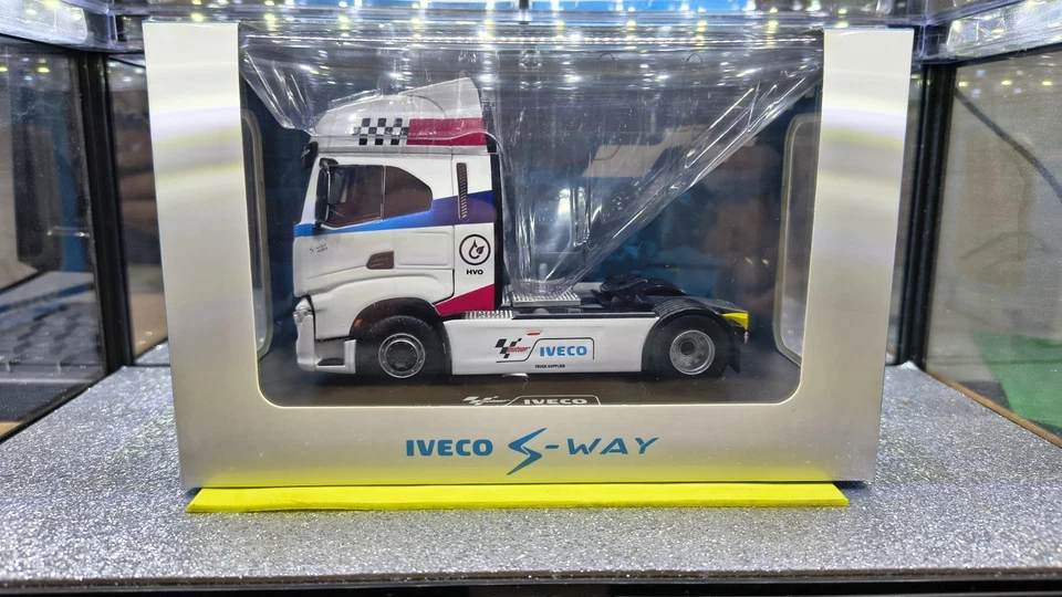 Eligor 1:43 Iveco  S-Way  - Immagine 1 di 4