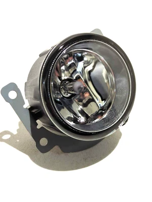 New Genuine OEM Mitsubishi Fog Light Lamp 2010-2015 Outlander Sport RVR 8321A467 - Image 1 of 4