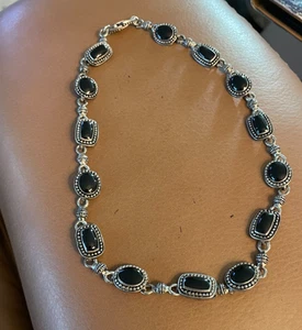 SILVER TONE AND BLACK ONX CHOKER NECKLACE - VERY NICE - Picture 1 of 3