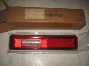 1972 PLYMOUTH FURY I and II RIGHT TAILLIGHT TAILAMP LENS MOPAR 3620760 NOS - Picture 1 of 4