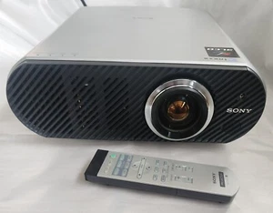 Sony Videoprojektor Cineza 3LCD Modell #VPL-HS51 mit Fernbedienung - Bild 1 von 11