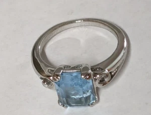 Light blue square cut stone in silver tone prong setting by Avon size 7.5 - Picture 1 of 5