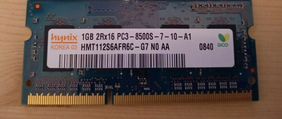 Barrette Mémoire Pc Portable 1Go DDR3 HYNIX SODIMM PC3 8500S HMT112S6BFR6C-G7 - Photo 1/1