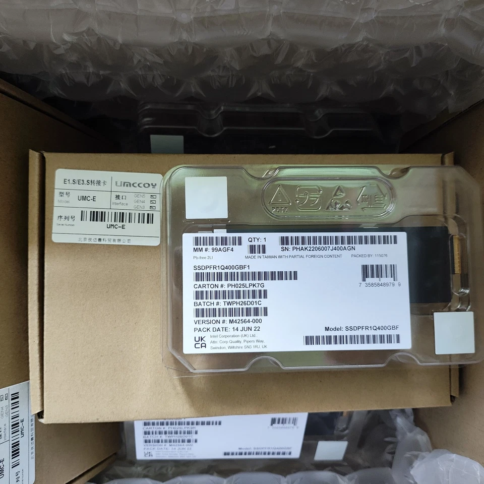 Intel P5801X 400GB NVMe SSD SSDPFR1Q400GBF1 with E1.S to PCIe 5.0 Riser Card