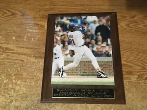 1998 SAMMY SOSA CHICAGO CUBS RECORD BREAKING HOME RUN #62 9-13-98 TARGA - Foto 1 di 5