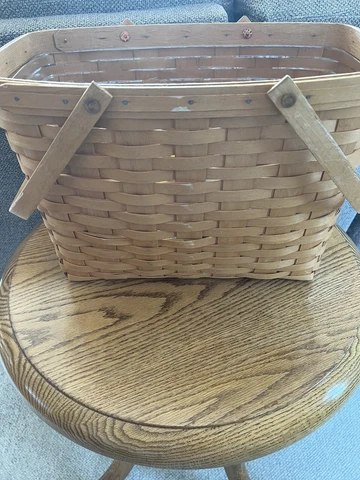 1996 Longaberger Magazine Basket 12106 with Protector/Handle Tie On Cover