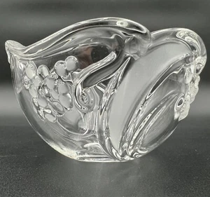 Mikasa Vigneta Clear & Frosted Crystal Fruit Bowl | 5.5" Berry Design, Excellent - Picture 1 of 7