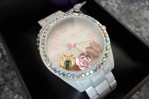 Betsey Johnson gem flower butterfly floating charms watch new in box white - Picture 1 of 9