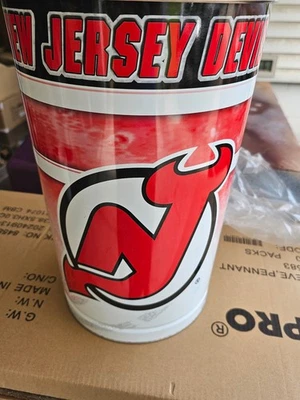 NUEVA CAMISETA DEVILS NHL HOCKEY 15 PULGADAS METAL PAPELERA BOTE WINCRAFT Foto 1 de 4