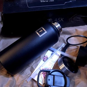 Iron Flask 32oz Wide Mouth Water Bottle Black Insulated Stainless Steel w/3 Lids - Picture 1 of 5