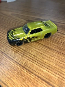 1969 Chevy Camaro 1/64 Jada Bigtime Muscle gold mit schwarzen Flammen lose - Bild 1 von 10