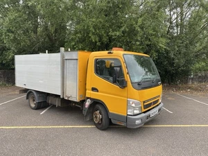 Mitsubishi Fuso Canter 3.5t Arb Tipper Truck - Picture 1 of 13