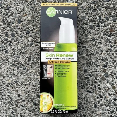 Garnier SkinRenew DAILY MOISTURE LOTION Anti-Sun Damage, SPF 28, 2.5 oz U15B - Image 1 of 4