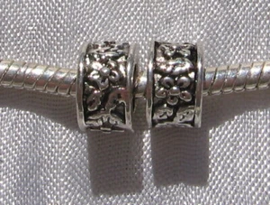 2 CHARMS PERLES ANNEAUX FLEURS METAL ARGENTE 6x10mm trou 5mm sans nickel *E229 - Picture 1 of 1