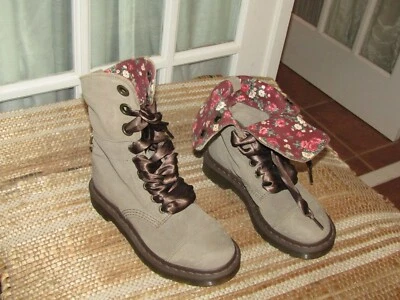 Dr Martens AIMILIE Taupe Suede Combat Boot Women Sz 5 Leather Floral Fold - Image 1 of 4