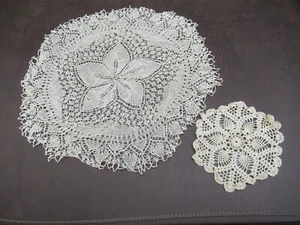 2 Antique Ivory Round Doilies Flower Pattern - Picture 1 of 4