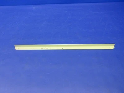 Ángulo de soporte de capucha de popa de haya P/N 101-910049-137 NOS (0625-1214) Foto 1 de 4