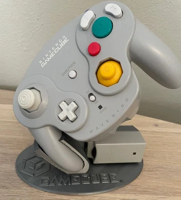 Nintendo GameCube WaveBird Controller Stand with Receiver Holder Display - Image 1 of 4