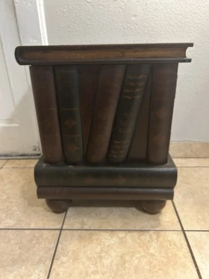 Mesa auxiliar vintage estilo regencia de cuero imitación libro apilable Foto 1 de 4