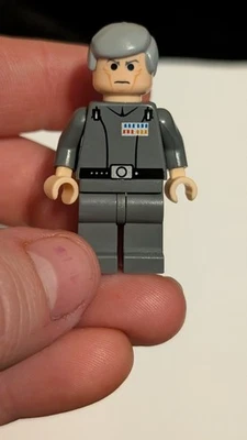 RARE 2006 LEGO 6211 EMPIRE IMPERIAL OFFICER MINIFIGURINE  sw0154 - Image 1 of 4