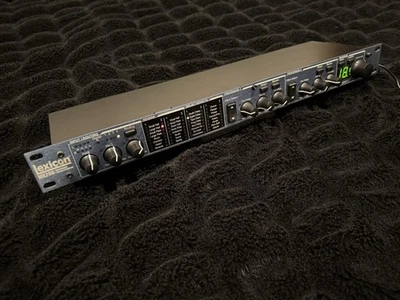 Procesador de efectos estéreo Lexicon MX200 Dual Reverb Delay con fuente de alimentación Foto 1 de 3
