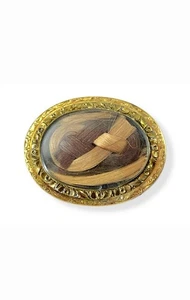 Broche de Luto Victoriano Grabado con Cabello Marrón Oscuro y Claro Oro 10k Identificado - Imagen 1 de 4