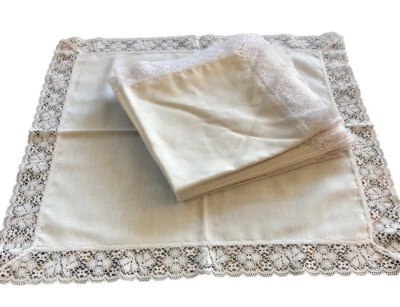 Juego de 12 servilletas de tela blancas con ribete de encaje  Foto 1 de 2