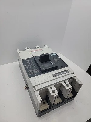 Siemens NPY3P160XA4RB  1600A 600V 3 Pole Breaker NPY3P160 - Image 1 of 4