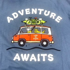 Camiseta Life Is Good Adventure Awaits Van Nueva con Etiquetas Talla Pequeña - Imagen 1 de 4