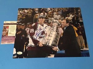 Joe Sakic Avalanche Stanley Cup Signed Auto 11x14 PHOTO JSA COA - Picture 1 of 2