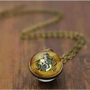 New Harry Potter HUFFLEPUFF Charm Double Sided Glass Ball Necklace - Imagen 1 de 1