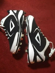 NEW 3N2 PULSE METAL BASEBALL CLEATS Base Ball Shoes mens black/white Size 6 - Picture 1 of 2