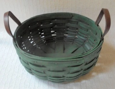 CESTA vintage rústica pintada verde con 2 asas de cuero Foto 1 de 4