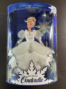 Aschenputtel Urlaub Prinzessin Barbie Puppe 1996 Walt Disney Mattel #16090 Neu im Karton - Bild 1 von 8