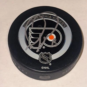 MARK RECCHI Signed Philadelphia FLYERS Official GAME Puck Beckett BAS - Picture 1 of 3
