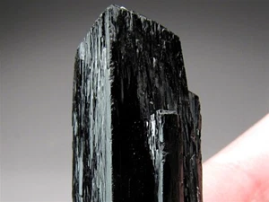 Ilvaite, Huanggang Fe-Sn Deposit, Innere Mongolei, China - Bild 1 von 6