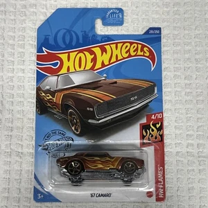 2020 Hot Wheels 231 HW Flames 4/10 '67 Camaro braun mit Gold MC5 Speichenräder NEU - Bild 1 von 5