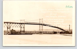 POSTCARD RPPC SUSPENSION BRIDGE OVER THE MISSISSIPPI RIVER WISCONSIN - Picture 1 of 2
