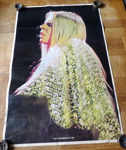 Póster vintage años 70 Rick Wakeman of Yes 35"x23" teclado de música rock progresivo - Imagen 1 de 8