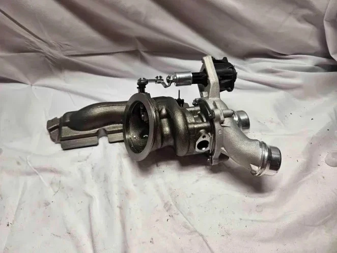 *损坏* 涡轮增压器适用于宝马 116i 118i 218i 318i B38 发动机 7633795 9895980 — 第 1/4 张图片