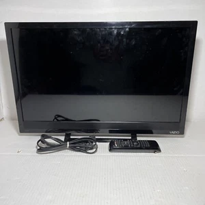 Vizio 24" | Class D-Series | HD | LED | Smart TV | D24-D1 | With Remote - Picture 1 of 6