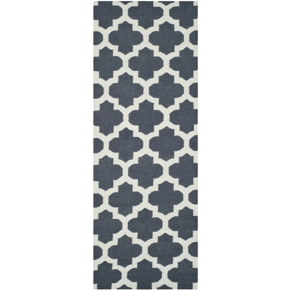 Safavieh Flat weave Wool Blue/ Ivory 2' 6 x 7' Runner - Image 1 of 1
