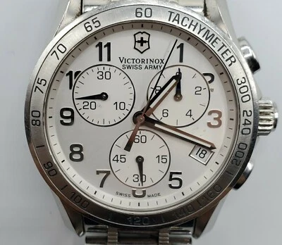 Relógio com moldura taquímetro Swiss Army Victorinox 241315 - Imagem 1 de 4