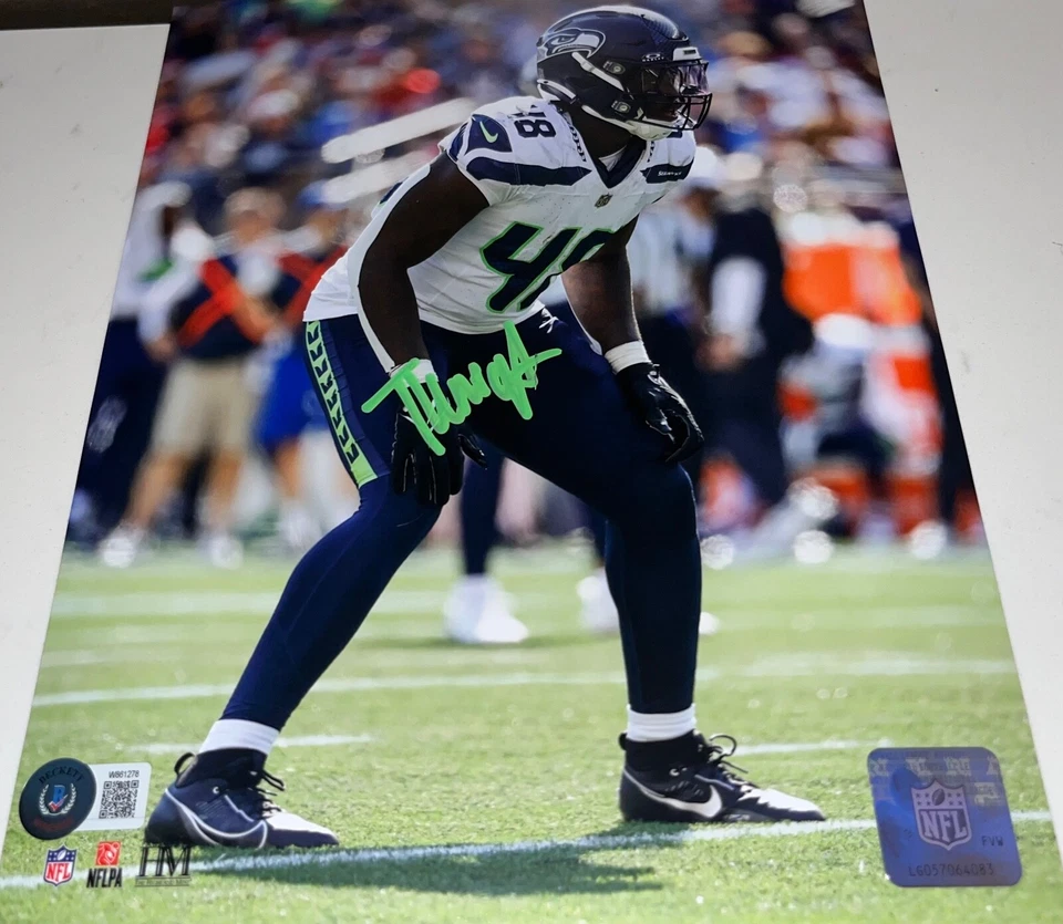 Tyrice Knight Seahawks Autographed Signed 8x10 Photo Beckett Witness Holo ._ - Image 1 of 1