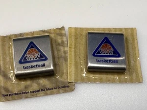 BSA / Boy Scouts Of America Basketball Verdienst Vintage Gürtel Abzeichen 2 Stück - Bild 1 von 6