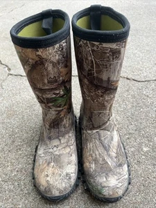 MAGELLAN Outdoor Waterproof Boots/ Pants Compatible/ Good Condition/ Size 6 - Picture 1 of 4