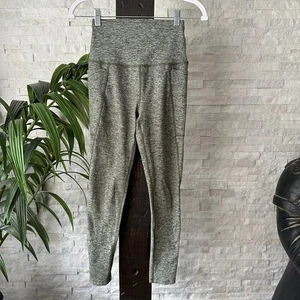 BEYOND YOGA Green Space Dye Heather Yoga Out of Pocket Hose Größe Small - Bild 1 von 5